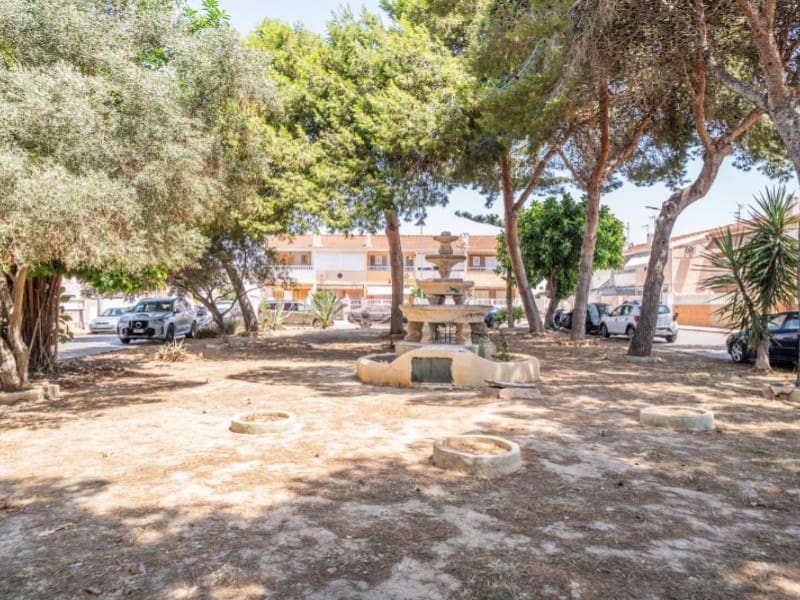2 slaapkamer Appartement te koop in La Veleta - € 199.000 (Ref: 9990440)