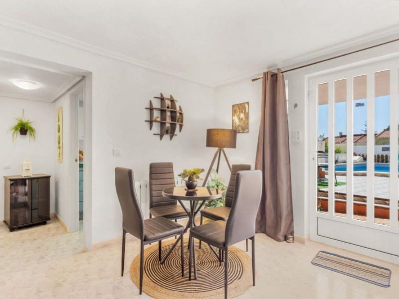 Chalet de 4 habitaciones en Los Altos en venta con piscina - 499.000 € (Ref: 9994350)