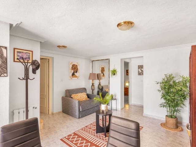 4 soveværelse Villa til salg i Los Altos med swimmingpool - € 499.000 (Ref: 9994350)