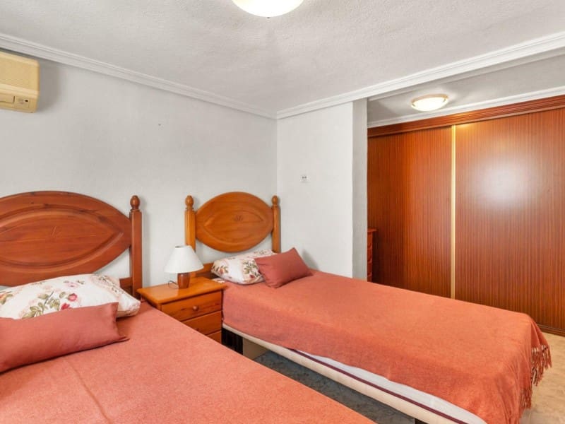 Chalet de 4 habitaciones en Los Altos en venta con piscina - 499.000 € (Ref: 9994350)