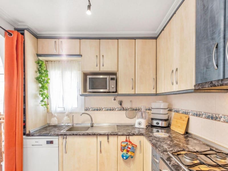 Chalet de 4 habitaciones en Los Altos en venta con piscina - 499.000 € (Ref: 9994350)