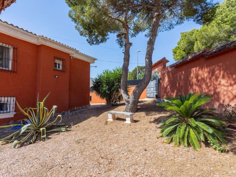 Chalet de 4 habitaciones en Los Altos en venta con piscina - 499.000 € (Ref: 9994350)
