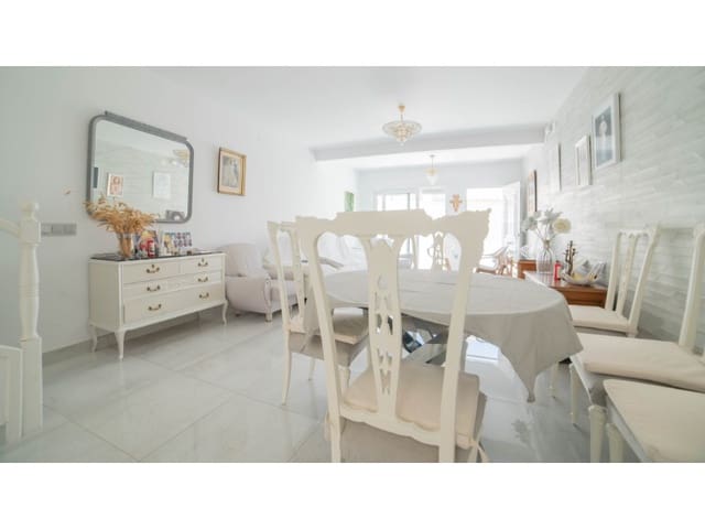3 soverom Hus til salgs i Los Frutales, Torrevieja - € 319 000 (Ref: 9994351)