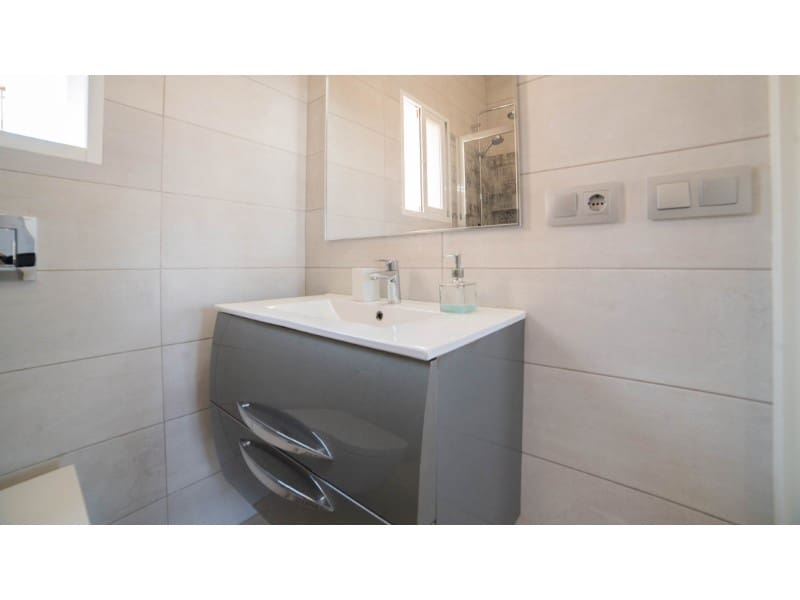 3 makuuhuone Omakotitalo myytävänä paikassa Torrevieja - 319 000 € (Ref: 9994351)