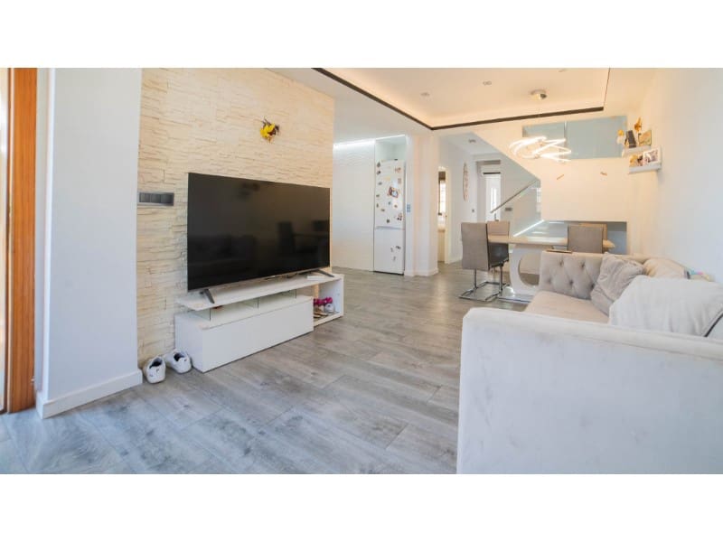 3 soverom Hus til salgs i Aguas Nuevas med svømmebasseng - € 299 000 (Ref: 9994352)