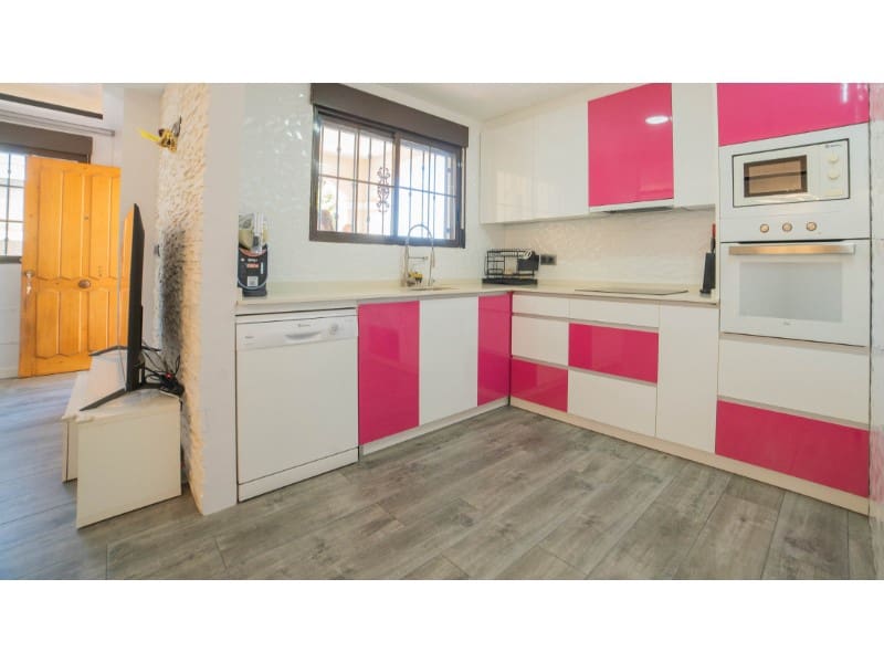 3 soverom Hus til salgs i Aguas Nuevas med svømmebasseng - € 299 000 (Ref: 9994352)