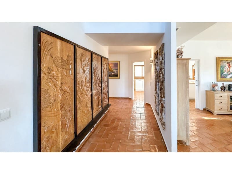 7 slaapkamer Villa te koop in Campoamor met zwembad garage - € 1.290.000 (Ref: 9994353)
