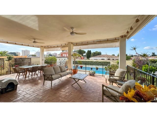 7 soveværelse Villa til salg i Dehesa de Campoamor, Orihuela med swimmingpool garage - € 1.290.000 (Ref: 9994353)