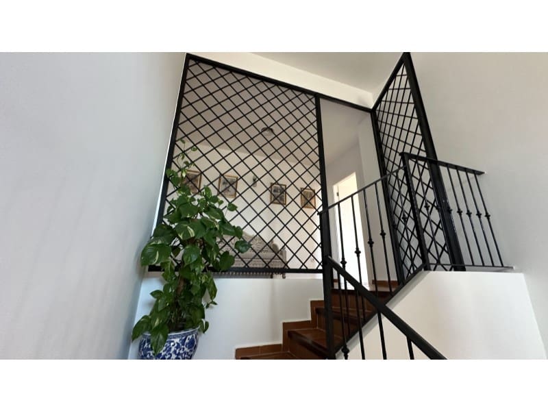 7 slaapkamer Villa te koop in Campoamor met zwembad garage - € 1.290.000 (Ref: 9994353)
