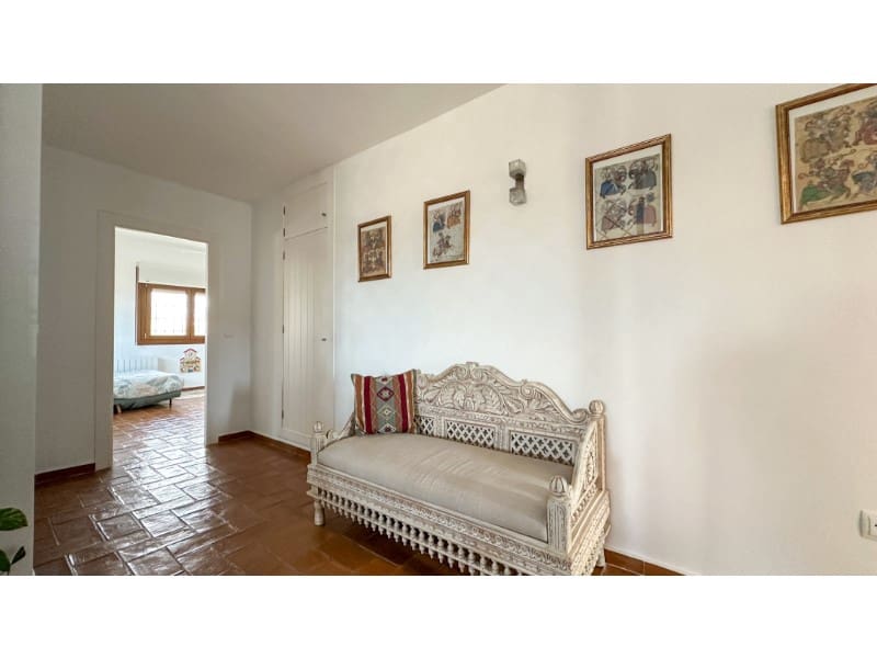 7 slaapkamer Villa te koop in Campoamor met zwembad garage - € 1.290.000 (Ref: 9994353)