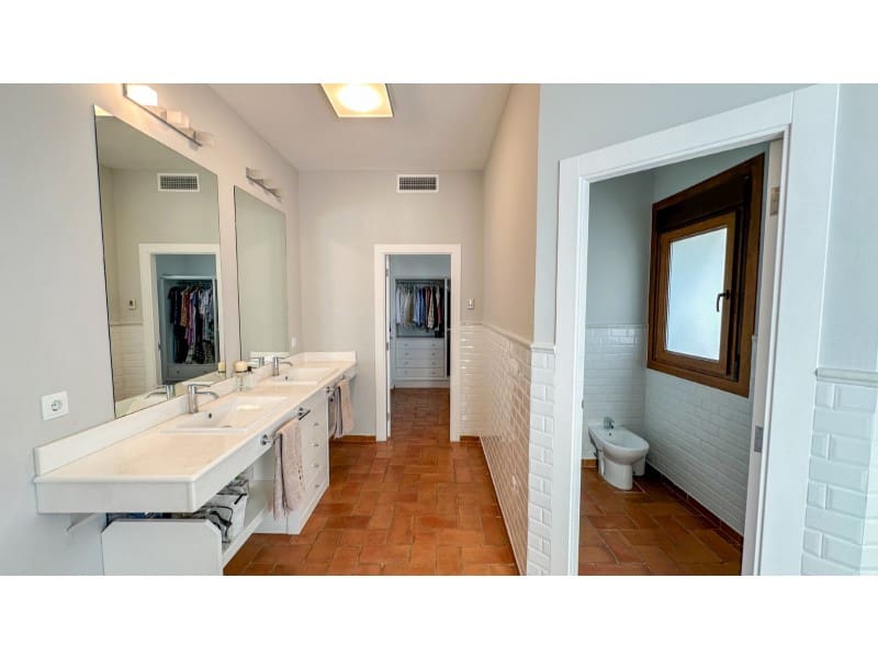 7 slaapkamer Villa te koop in Campoamor met zwembad garage - € 1.290.000 (Ref: 9994353)