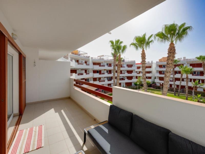 2 soveværelse Lejlighed til salg i Playa Flamenca med swimmingpool - € 194.969 (Ref: 9996852)
