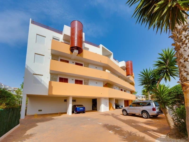 2 soveværelse Lejlighed til salg i Playa Flamenca med swimmingpool - € 194.969 (Ref: 9996852)