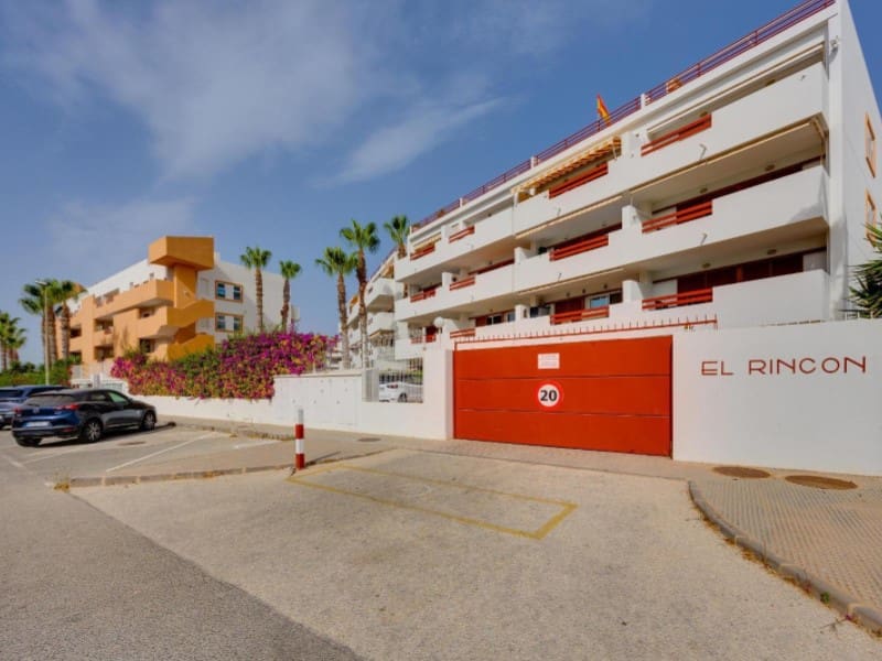 2 soveværelse Lejlighed til salg i Playa Flamenca med swimmingpool - € 194.969 (Ref: 9996852)