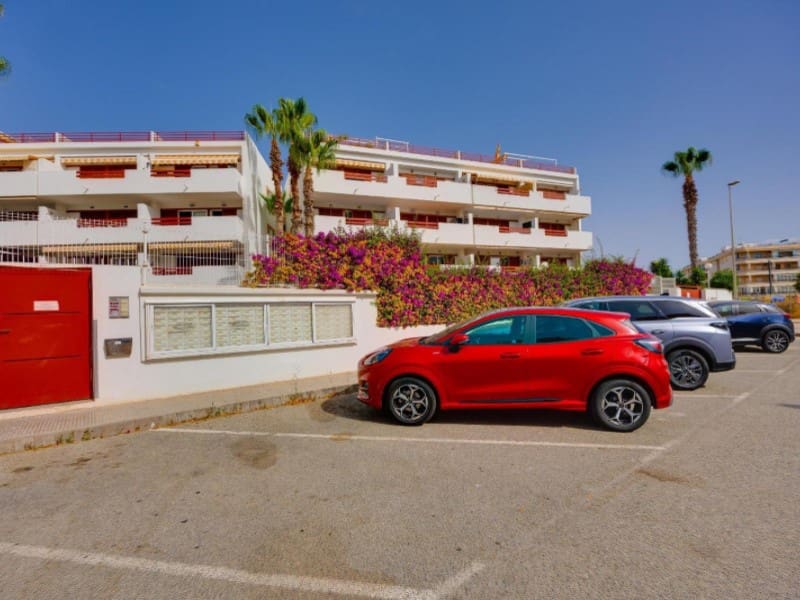 2 soveværelse Lejlighed til salg i Playa Flamenca med swimmingpool - € 194.969 (Ref: 9996852)