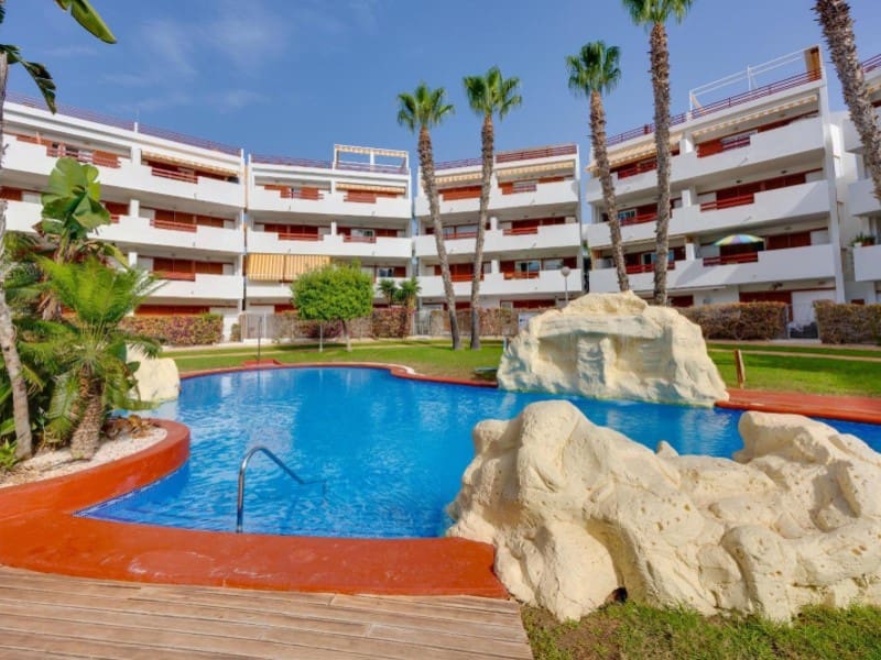 2 soveværelse Lejlighed til salg i Playa Flamenca med swimmingpool - € 194.969 (Ref: 9996852)