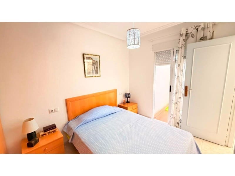 1 soveværelse Lejlighed til salg i Torrevieja - € 135.000 (Ref: 9996854)