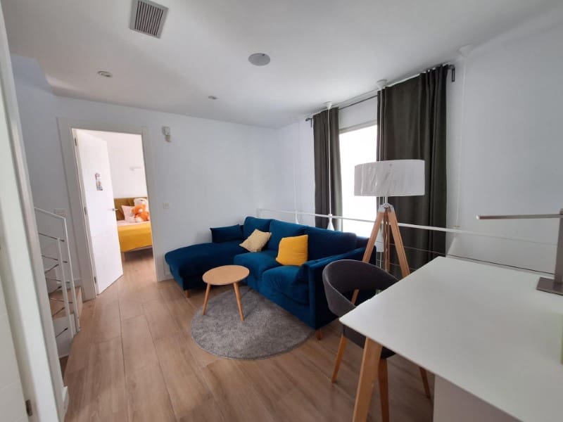 Chalet de 3 habitaciones en Torrevieja en venta con piscina - 423.000 € (Ref: 9996855)