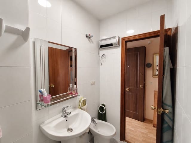 1 soverom Penthouse til salgs i La Zenia, Orihuela med garasje - € 230 000 (Ref: 9996857)