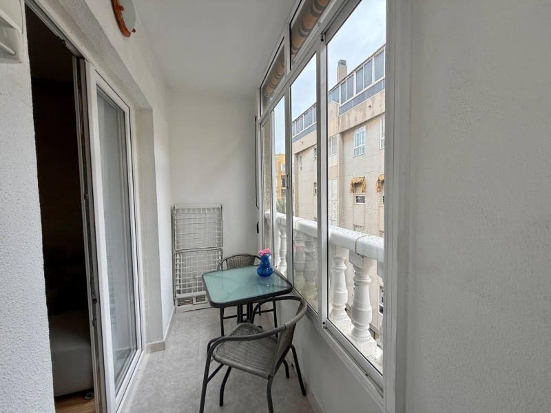 1 chambre Appartement à vendre à Torrevieja - 155 900 € (Ref: 9996858)