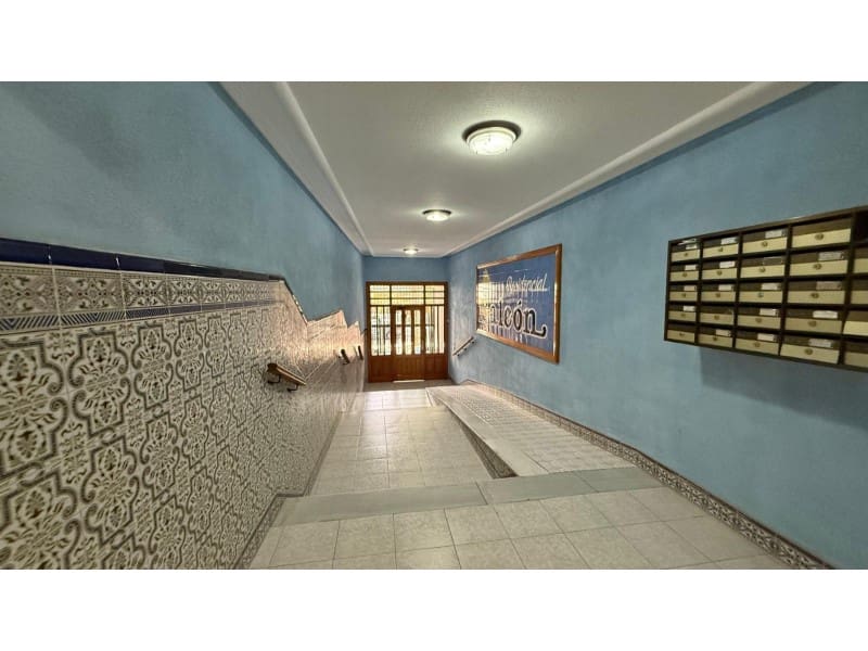 1 chambre Appartement à vendre à Torrevieja - 155 900 € (Ref: 9996858)
