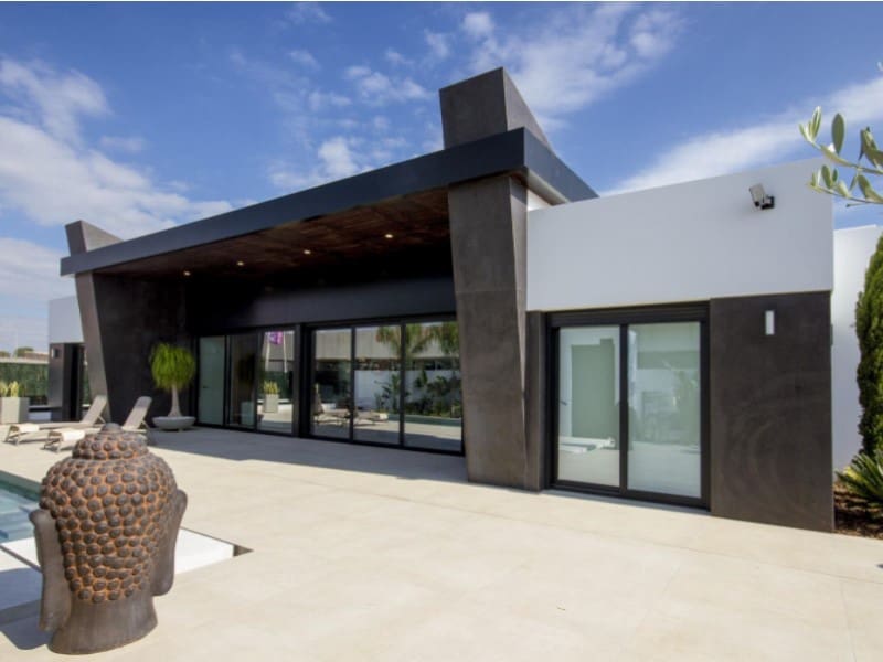 Chalet de 3 habitaciones en Ciudad Quesada en venta con piscina - 1.099.000 € (Ref: 9998517)