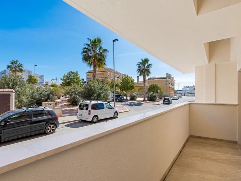 3 Zimmer Penthouse zu verkaufen in Benijofar mit Pool - 425.000 € (Ref: 9998519)