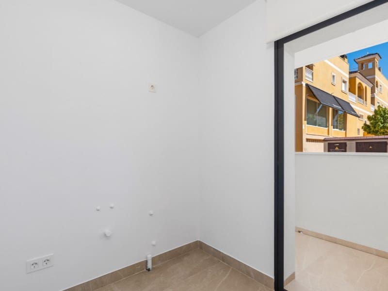 3 Zimmer Penthouse zu verkaufen in Benijofar mit Pool - 425.000 € (Ref: 9998519)