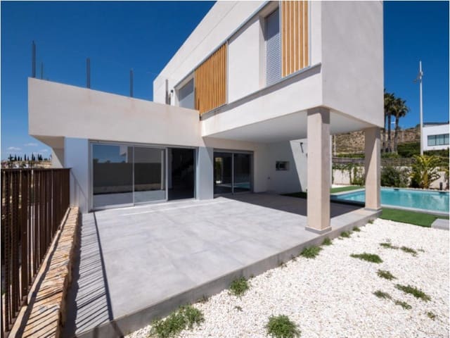 4 slaapkamer Villa te koop in Algorfa met zwembad - € 669.000 (Ref: 9998520)