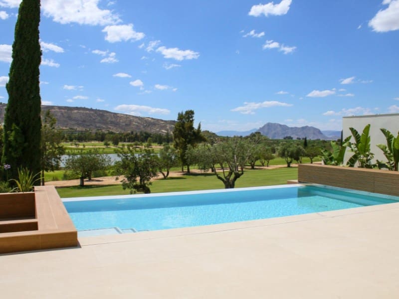 3 slaapkamer Villa te koop in Algorfa met zwembad - € 1.600.000 (Ref: 9998522)