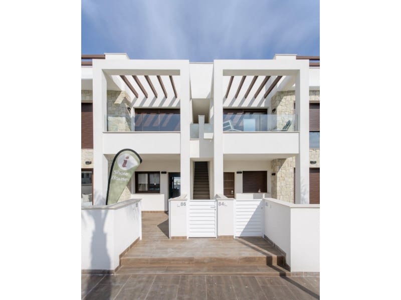 3 Zimmer Bungalow zu verkaufen in Torrevieja mit Pool - 330.000 € (Ref: 9998528)