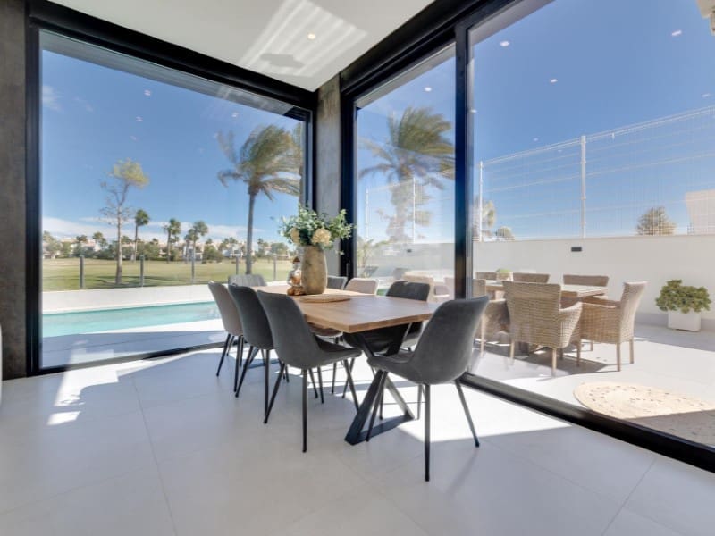 3 soveværelse Villa til salg i Pinar de Campoverde med swimmingpool - € 586.000 (Ref: 9998548)