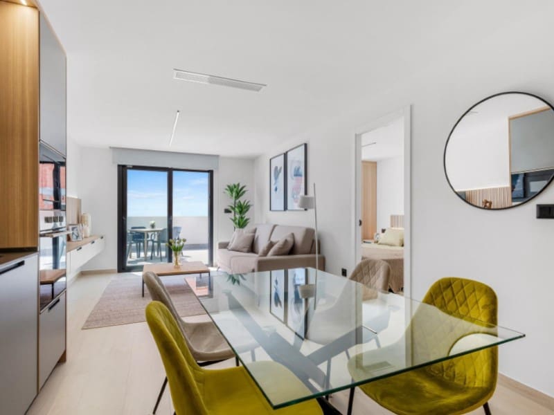 3 quarto Apartamento para venda em Guardamar del Segura com piscina - 252 000 € (Ref: 9998549)