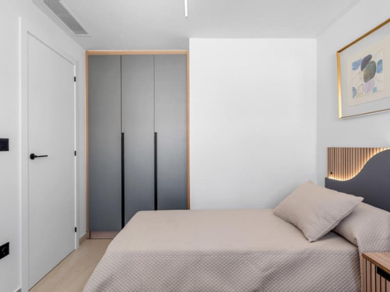 3 quarto Apartamento para venda em Guardamar del Segura com piscina - 252 000 € (Ref: 9998549)