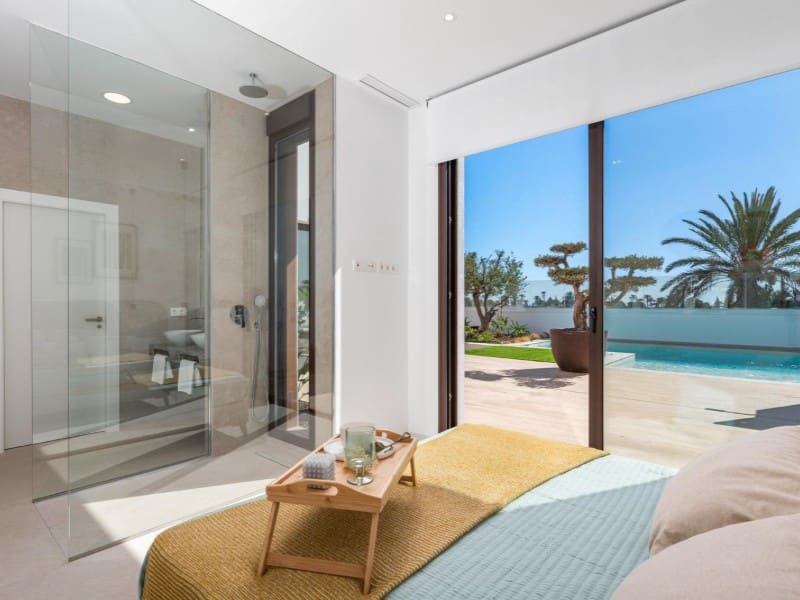3 chambre Villa/Maison à vendre à Los Alcazares avec piscine - 645 000 € (Ref: 9998553)