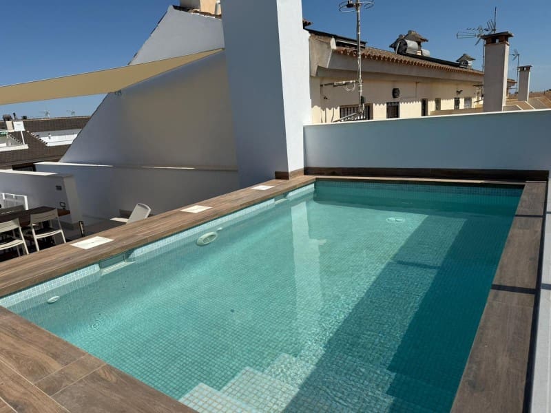 2 slaapkamer Bungalow te koop in San Pedro del Pinatar met zwembad - € 329.900 (Ref: 9998554)