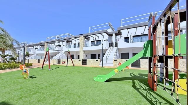 2 bedroom Penthouse for sale in Punta Prima, Orihuela - € 379,000 (Ref: 10017638)