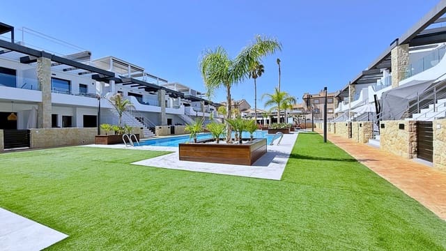 2 bedroom Penthouse for sale in Punta Prima, Orihuela - € 379,000 (Ref: 10017638)
