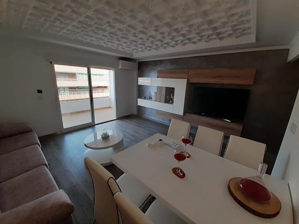 3 slaapkamer Appartement te koop in Torrevieja met zwembad - € 280.000 (Ref: 10022601)