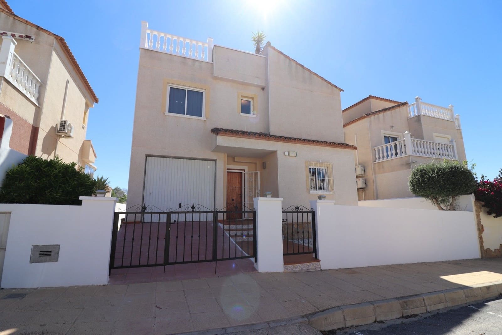3 soverom Villa til salgs i San Miguel de Salinas med svømmebasseng - € 250 000 (Ref: 10022602)