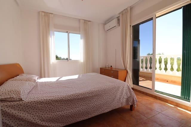 3 soverom Villa til salgs i San Miguel de Salinas med svømmebasseng - € 250 000 (Ref: 10022602)