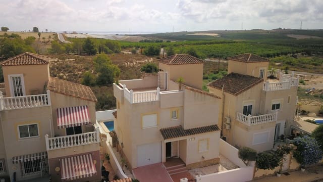 3 soverom Villa til salgs i San Miguel de Salinas med svømmebasseng - € 250 000 (Ref: 10022602)