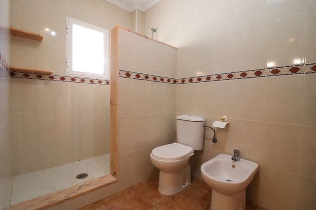 3 makuuhuone Huvila myytävänä paikassa San Miguel de Salinas mukana uima-altaan - 250 000 € (Ref: 10022602)