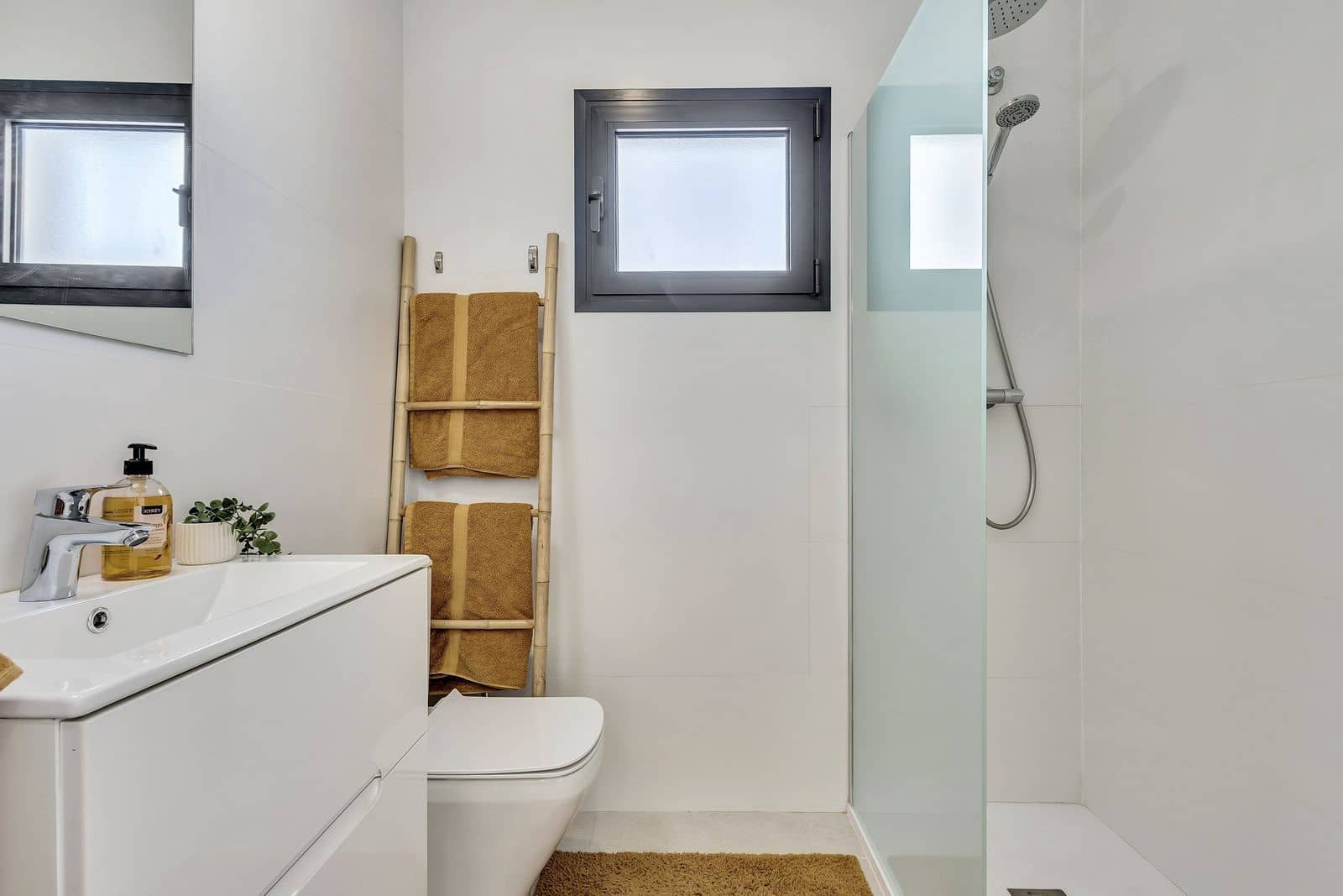 2 sypialnia Apartament na sprzedaż w Los Alcazares z basenem - 278 500 € (Ref: 10024299)