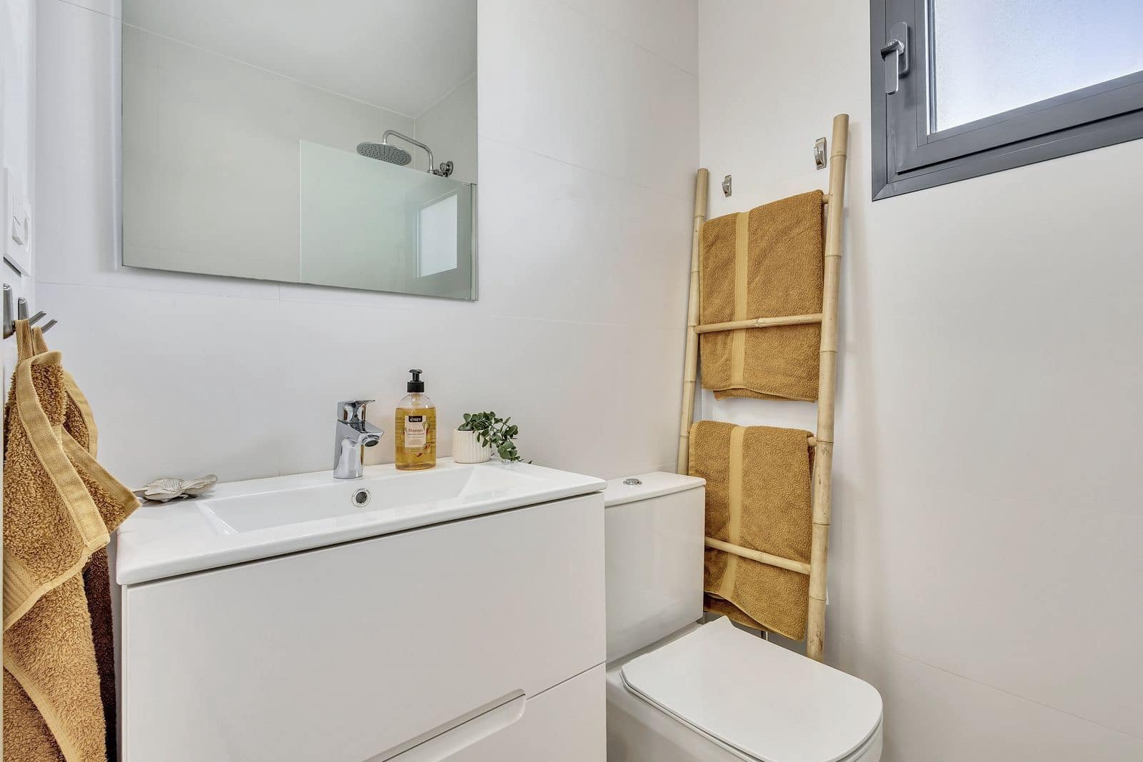 2 sypialnia Apartament na sprzedaż w Los Alcazares z basenem - 278 500 € (Ref: 10024299)