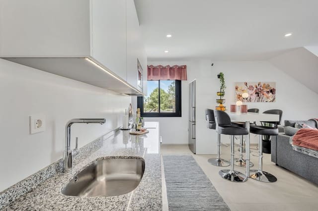 2 slaapkamer Appartement te koop in Los Alcázares met zwembad - € 278.500 (Ref: 10024299)