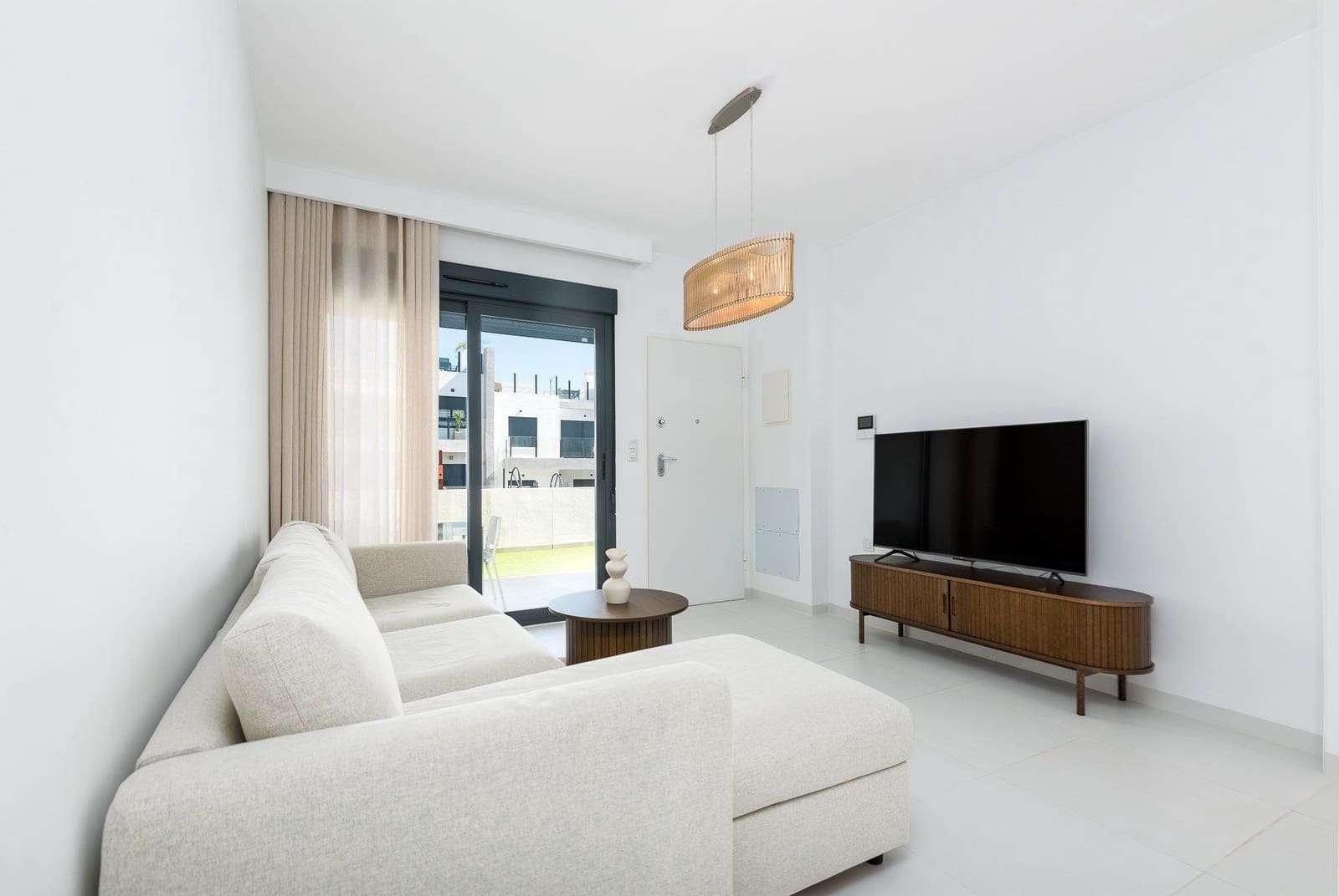Apartamento de 2 habitaciones en San Miguel de Salinas en venta con piscina - 257.500 € (Ref: 10024300)