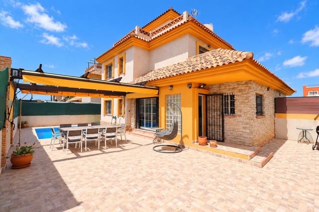 Adosado de 3 habitaciones en Los Montesinos en venta con piscina garaje - 289.950 € (Ref: 10024304)