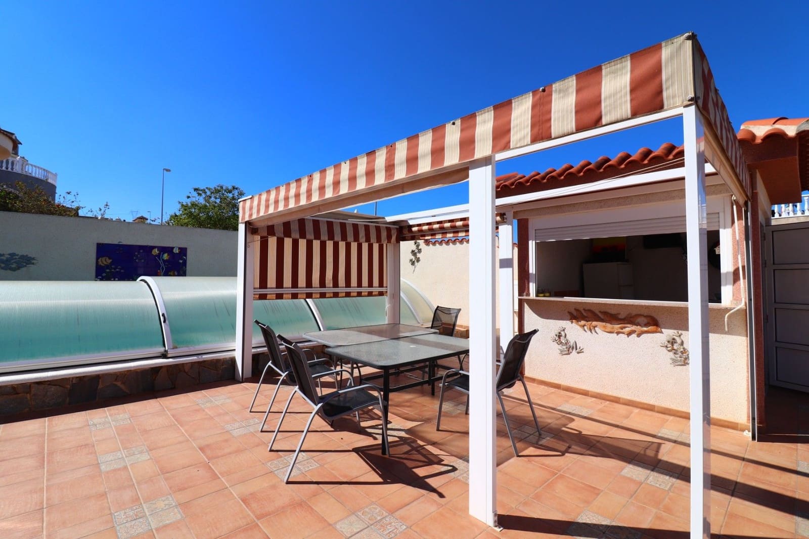 3 bedroom Villa for sale in Rojales with pool - € 349,950 (Ref: 10024305)