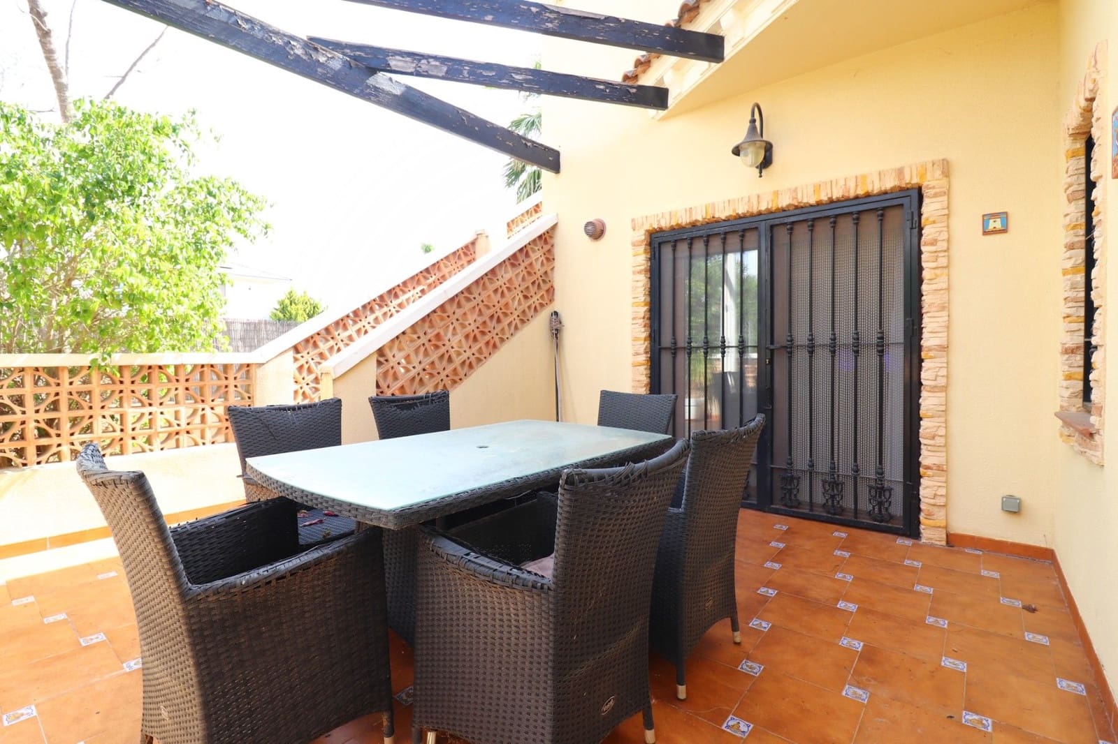 3 bedroom Villa for sale in Daya Vieja with pool - € 350,000 (Ref: 10024307)